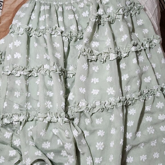 Lulus Beautiful Sentiments Sage Floral Strapless Tiered Midi Dress Green - Picture 2 of 4